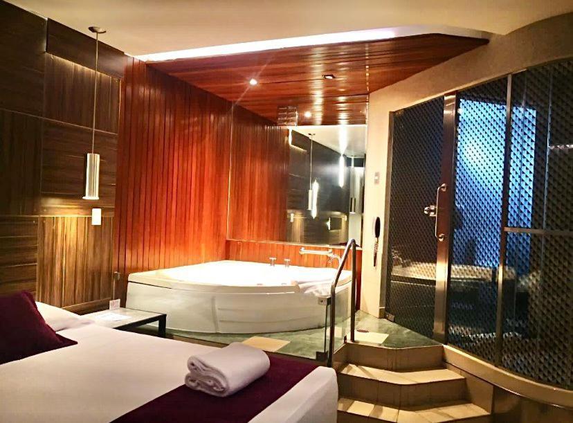 Hotel Las Lomas Лима Экстерьер фото